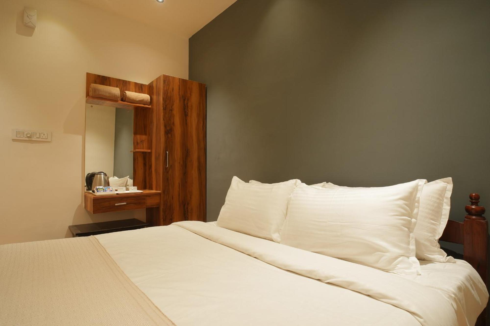 بيت شباب Rasha Residency كالباتّا المظهر الخارجي الصورة